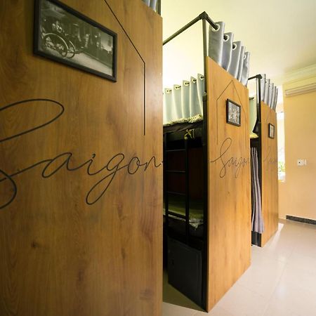 Happy Saigon Hostel Хошимін Екстер'єр фото