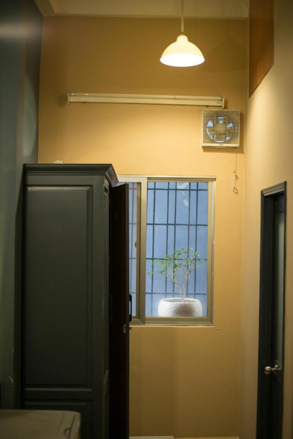 Happy Saigon Hostel Хошимін Екстер'єр фото