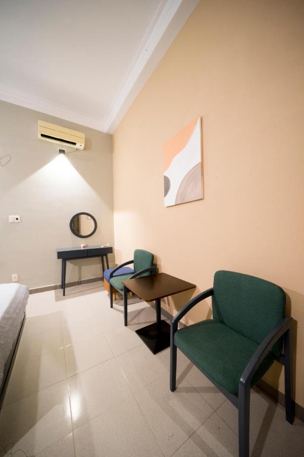 Happy Saigon Hostel Хошимін Екстер'єр фото